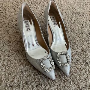 Badgley Mischka Silver Glitter Carrie Crystal embellished pump